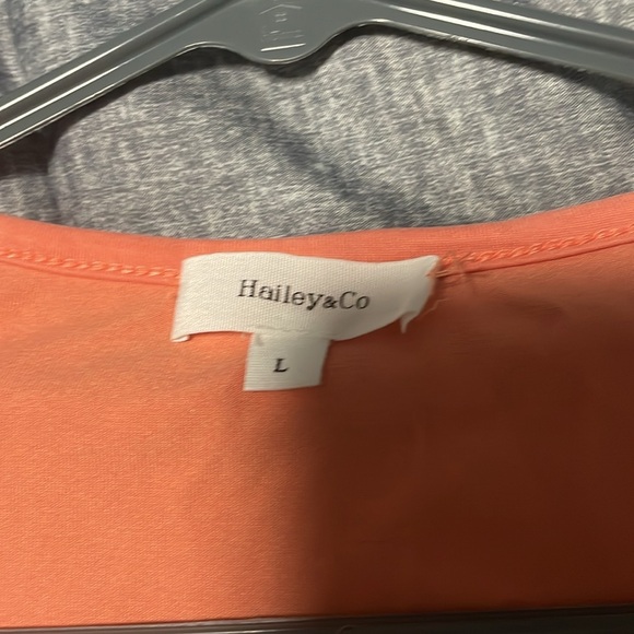 Sz L open shoulder top. - Picture 3 of 5